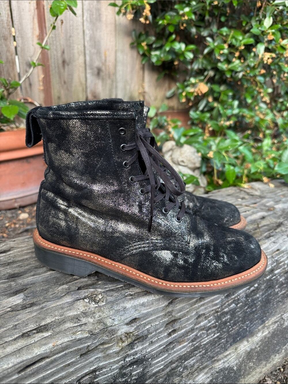 Dr. Martens 1460 Ltd Ed England MIE Black Gold Metallic Boots 6 UK / 8 US